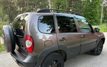 Chevrolet Niva I рестайлинг, 2019 год, 730 000 рублей, 14 фотография