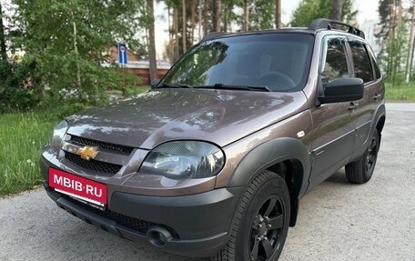 Chevrolet Niva I рестайлинг, 2019 год, 730 000 рублей, 7 фотография