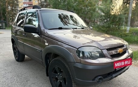 Chevrolet Niva I рестайлинг, 2019 год, 730 000 рублей, 10 фотография
