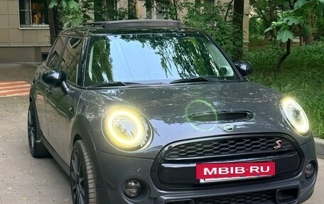 MINI Hatch, 2018 год, 1 900 000 рублей, 3 фотография