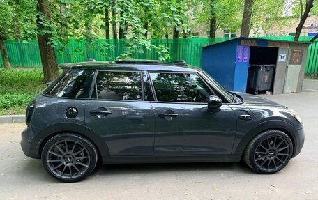 MINI Hatch, 2018 год, 1 900 000 рублей, 10 фотография