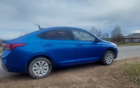 Hyundai Solaris II рестайлинг, 2017 год, 1 150 000 рублей, 3 фотография