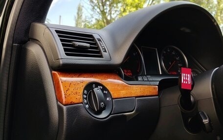 Audi A4, 2004 год, 990 000 рублей, 9 фотография