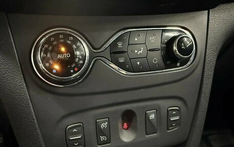 Renault Sandero II рестайлинг, 2016 год, 1 106 560 рублей, 12 фотография