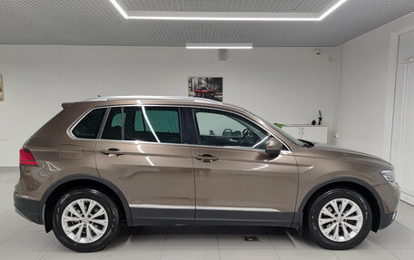 Volkswagen Tiguan II, 2017 год, 2 388 000 рублей, 5 фотография