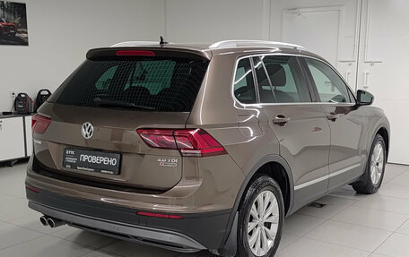 Volkswagen Tiguan II, 2017 год, 2 388 000 рублей, 6 фотография