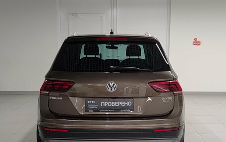 Volkswagen Tiguan II, 2017 год, 2 388 000 рублей, 7 фотография