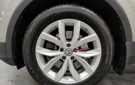 Volkswagen Tiguan II, 2018 год, 3 100 000 рублей, 22 фотография