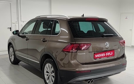 Volkswagen Tiguan II, 2017 год, 2 388 000 рублей, 8 фотография