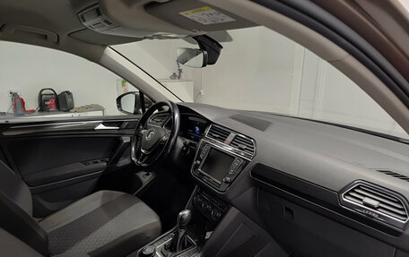 Volkswagen Tiguan II, 2017 год, 2 388 000 рублей, 13 фотография