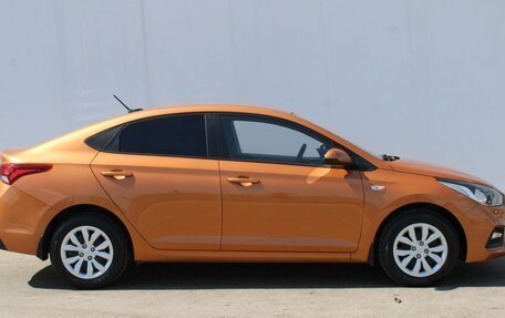 Hyundai Solaris II рестайлинг, 2018 год, 1 415 000 рублей, 8 фотография