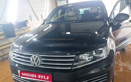 Volkswagen Touareg III, 2015 год, 2 900 000 рублей, 1 фотография