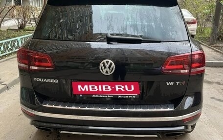 Volkswagen Touareg III, 2015 год, 2 900 000 рублей, 4 фотография