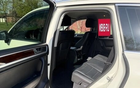 Volkswagen Touareg III, 2011 год, 1 750 000 рублей, 6 фотография