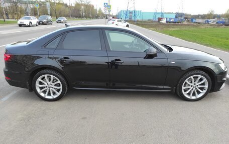 Audi A4, 2017 год, 2 300 000 рублей, 5 фотография