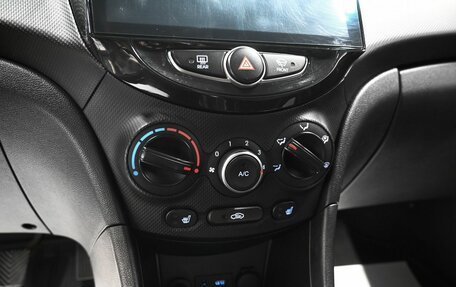 Hyundai Solaris II рестайлинг, 2014 год, 945 000 рублей, 16 фотография