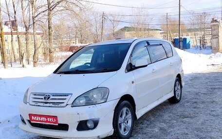 Toyota Ipsum II, 2003 год, 650 000 рублей, 1 фотография
