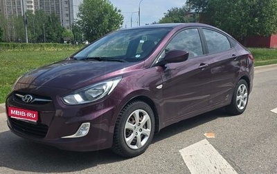 Hyundai Solaris II рестайлинг, 2012 год, 900 000 рублей, 1 фотография