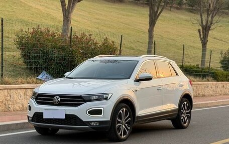 Volkswagen T-Roc I, 2022 год, 1 538 000 рублей, 1 фотография