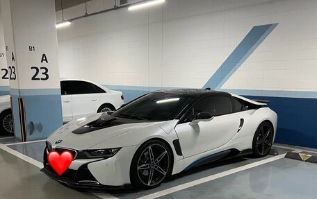 BMW i8 I рестайлинг, 2016 год, 6 000 000 рублей, 1 фотография
