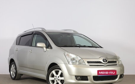 Toyota Corolla Verso I, 2006 год, 949 000 рублей, 1 фотография