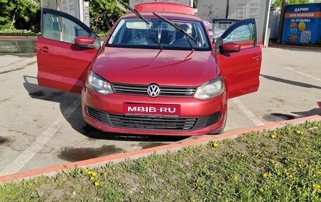 Volkswagen Polo VI (EU Market), 2012 год, 550 000 рублей, 1 фотография