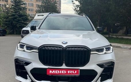 BMW X7, 2021 год, 9 000 000 рублей, 1 фотография