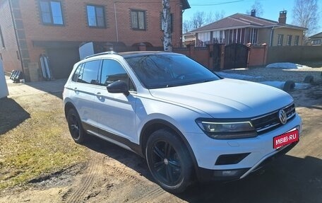 Volkswagen Tiguan II, 2018 год, 2 330 000 рублей, 1 фотография