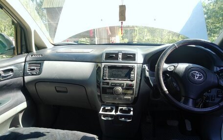 Toyota Ipsum II, 2003 год, 650 000 рублей, 4 фотография
