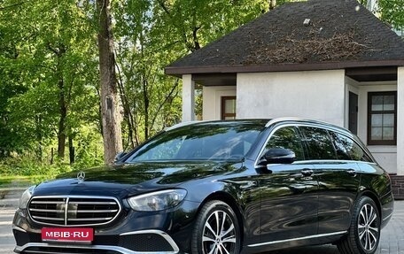 Mercedes-Benz E-Класс, 2020 год, 4 290 000 рублей, 1 фотография