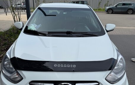 Hyundai Solaris II рестайлинг, 2011 год, 470 000 рублей, 1 фотография