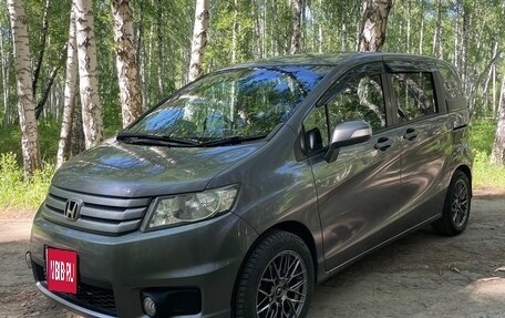 Honda Freed I, 2011 год, 990 000 рублей, 1 фотография