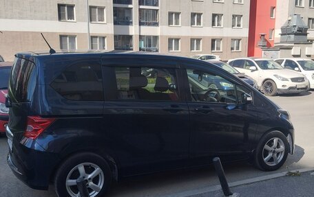 Honda Freed I, 2010 год, 785 000 рублей, 4 фотография