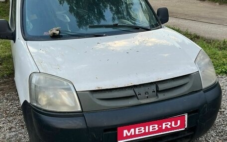 Peugeot Partner II рестайлинг 2, 2011 год, 450 000 рублей, 1 фотография