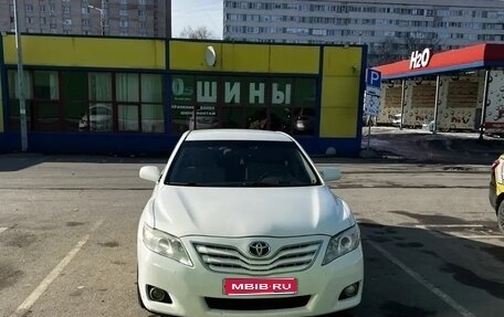 Toyota Camry, 2010 год, 1 100 000 рублей, 1 фотография
