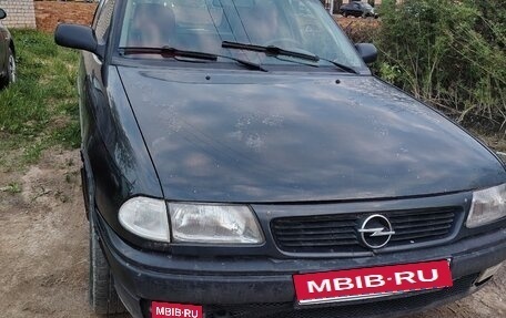 Opel Astra F, 1995 год, 140 000 рублей, 1 фотография