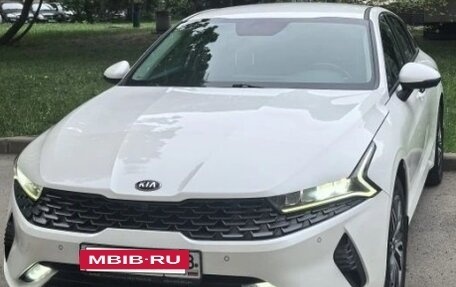 KIA K5, 2020 год, 2 550 000 рублей, 2 фотография
