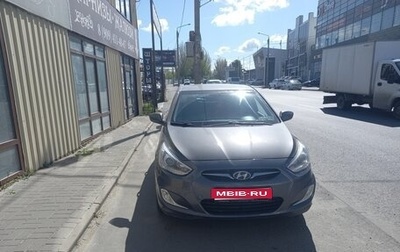 Hyundai Solaris II рестайлинг, 2013 год, 870 000 рублей, 1 фотография