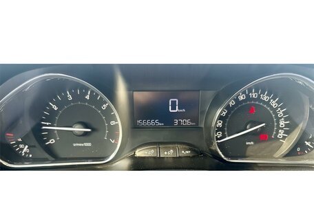 Peugeot 2008 II, 2014 год, 725 000 рублей, 11 фотография