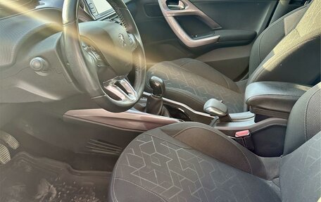 Peugeot 2008 II, 2014 год, 725 000 рублей, 10 фотография