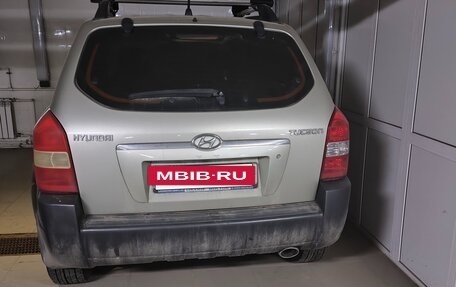 Hyundai Tucson III, 2007 год, 951 000 рублей, 2 фотография