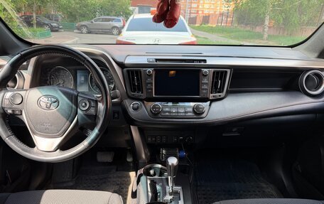 Toyota RAV4, 2019 год, 2 690 000 рублей, 7 фотография