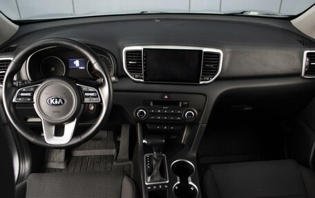 KIA Sportage IV рестайлинг, 2021 год, 2 565 000 рублей, 7 фотография