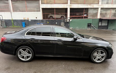 Mercedes-Benz E-Класс, 2019 год, 2 550 000 рублей, 3 фотография