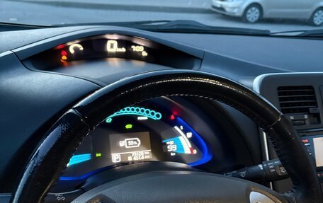 Nissan Leaf I, 2013 год, 850 000 рублей, 6 фотография