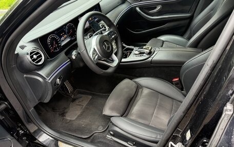 Mercedes-Benz E-Класс, 2019 год, 2 550 000 рублей, 9 фотография