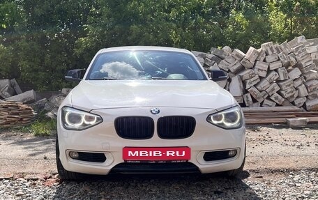 BMW 1 серия, 2011 год, 1 200 000 рублей, 3 фотография