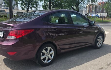 Hyundai Solaris II рестайлинг, 2012 год, 900 000 рублей, 4 фотография