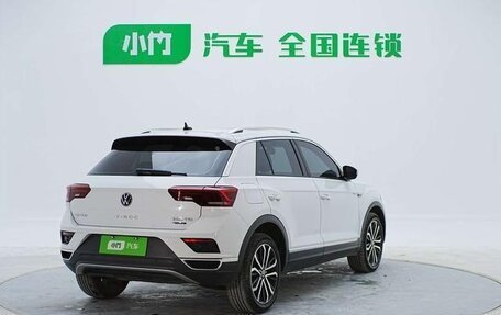 Volkswagen T-Roc I, 2022 год, 1 447 000 рублей, 6 фотография