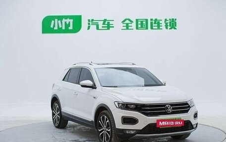 Volkswagen T-Roc I, 2022 год, 1 447 000 рублей, 3 фотография